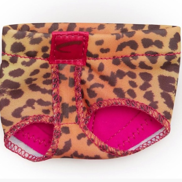 TWO NEW Pairs Capezio Jelz Print Footundeez sz L - Picture 3 of 9